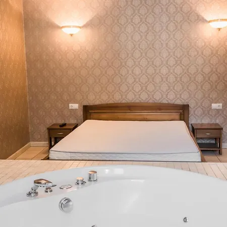 Old Town Jacuzzi Vilnius